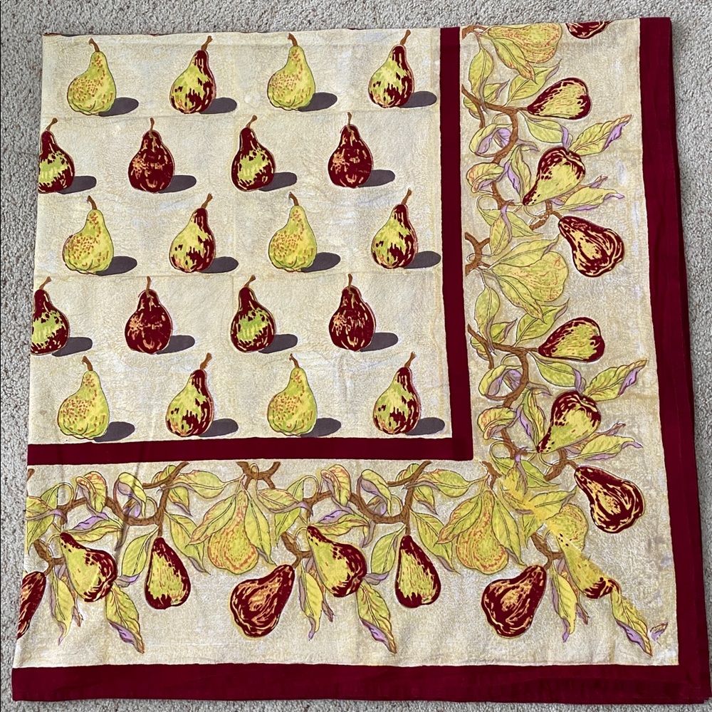 Couleur Nature by Bruno Lamy Orchard Pear Cotton Tablecloth. - Picture 4 of 7
